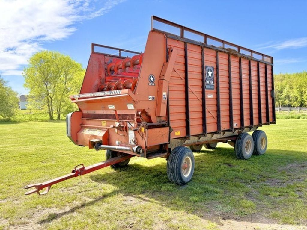1997 Meyer 4618 Equipment Image0