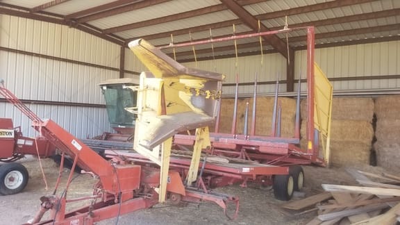 Main image New Holland 1037