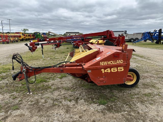 Image of New Holland 1465 equipment image 3