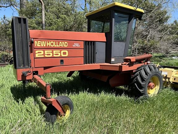 Image of New Holland 2550 equipment image 3