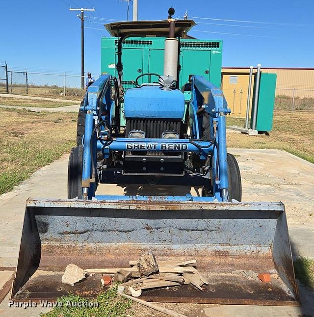 Image of New Holland 3930 equipment image 1