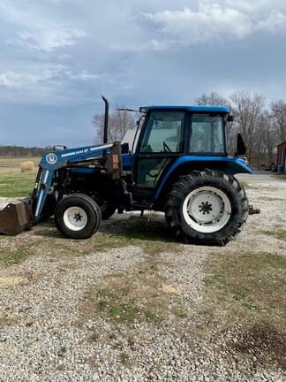 Main image New Holland 4835