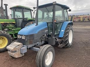 Main image New Holland 4835