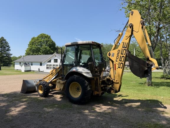 Image of New Holland 555E equipment image 2