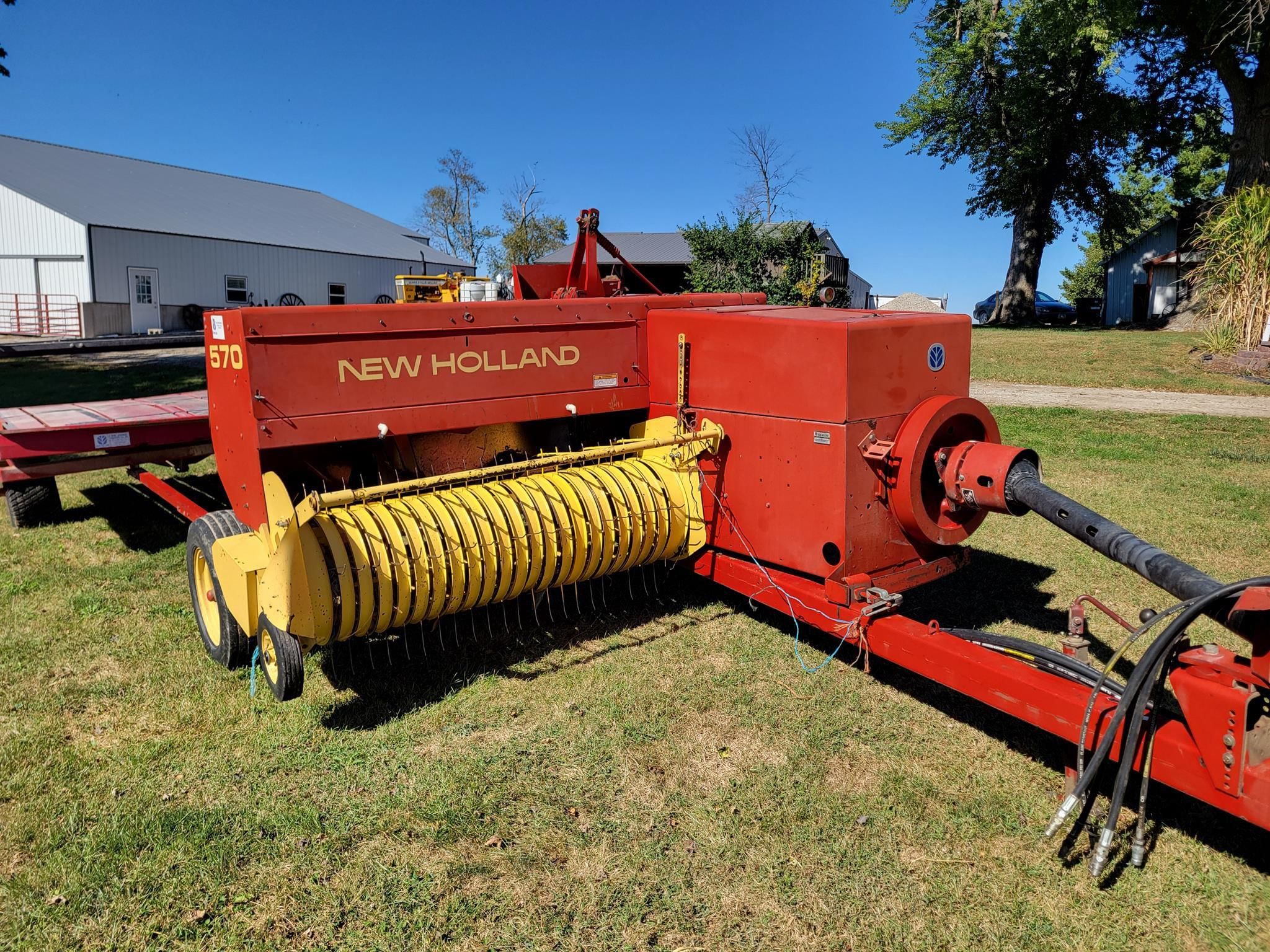1997 New Holland 570 Equipment Image0