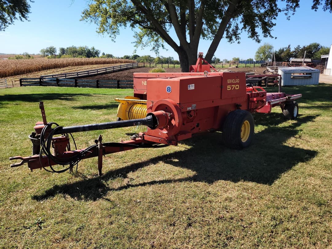 Image of New Holland 570 Primary image