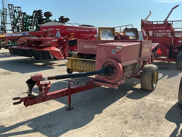 Image of New Holland 570 equipment image 1