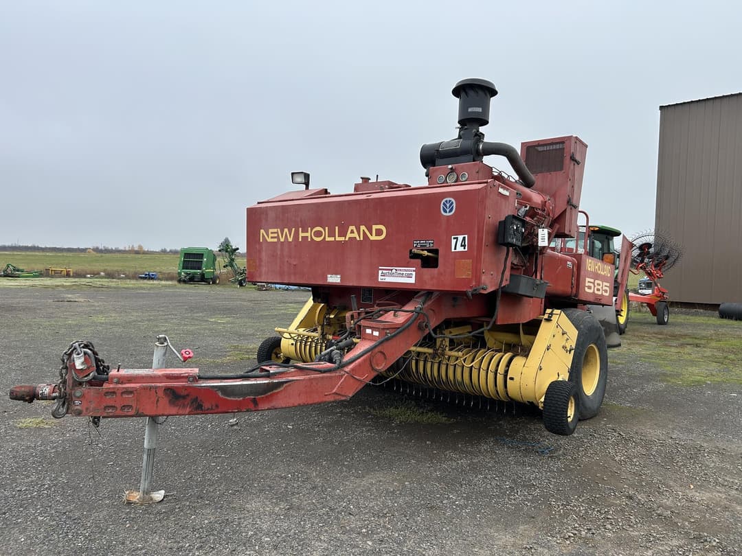 Image of New Holland 585 Primary image