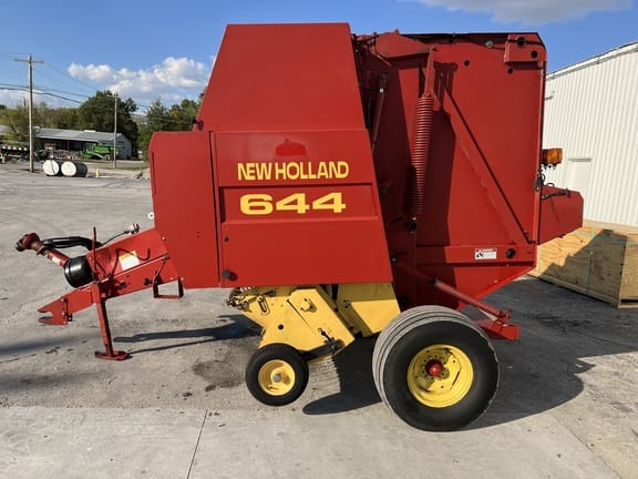 Main image New Holland 644