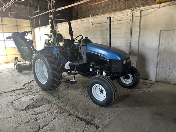 1997 New Holland 6635 Equipment Image0