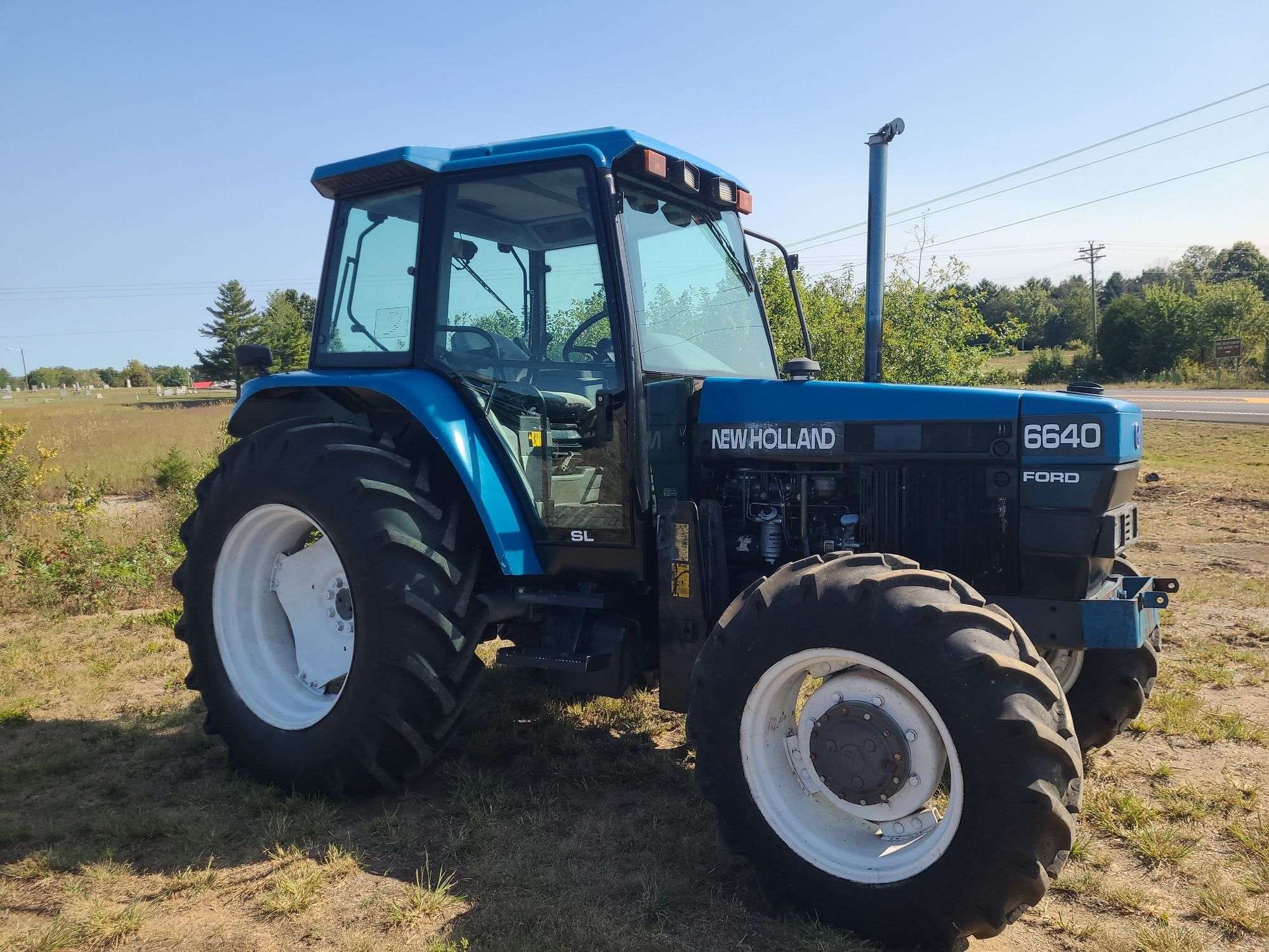 Main image New Holland 6640