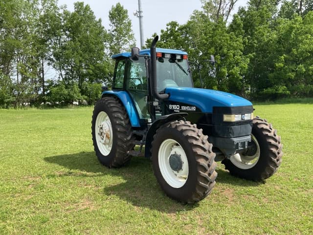 Image of New Holland 8160 equipment image 2