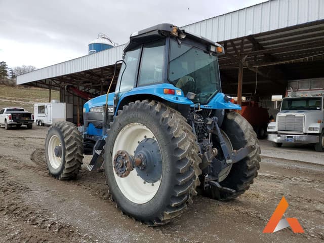 Image of New Holland 8870 equipment image 2