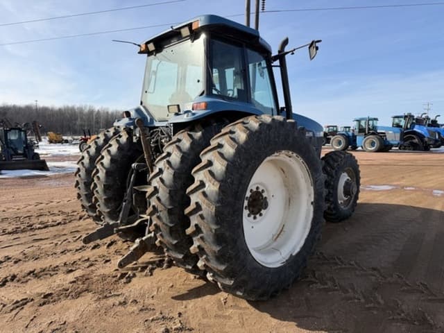 Image of New Holland 8970 equipment image 4