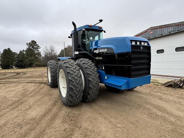 Image of New Holland 9682 equipment image 1