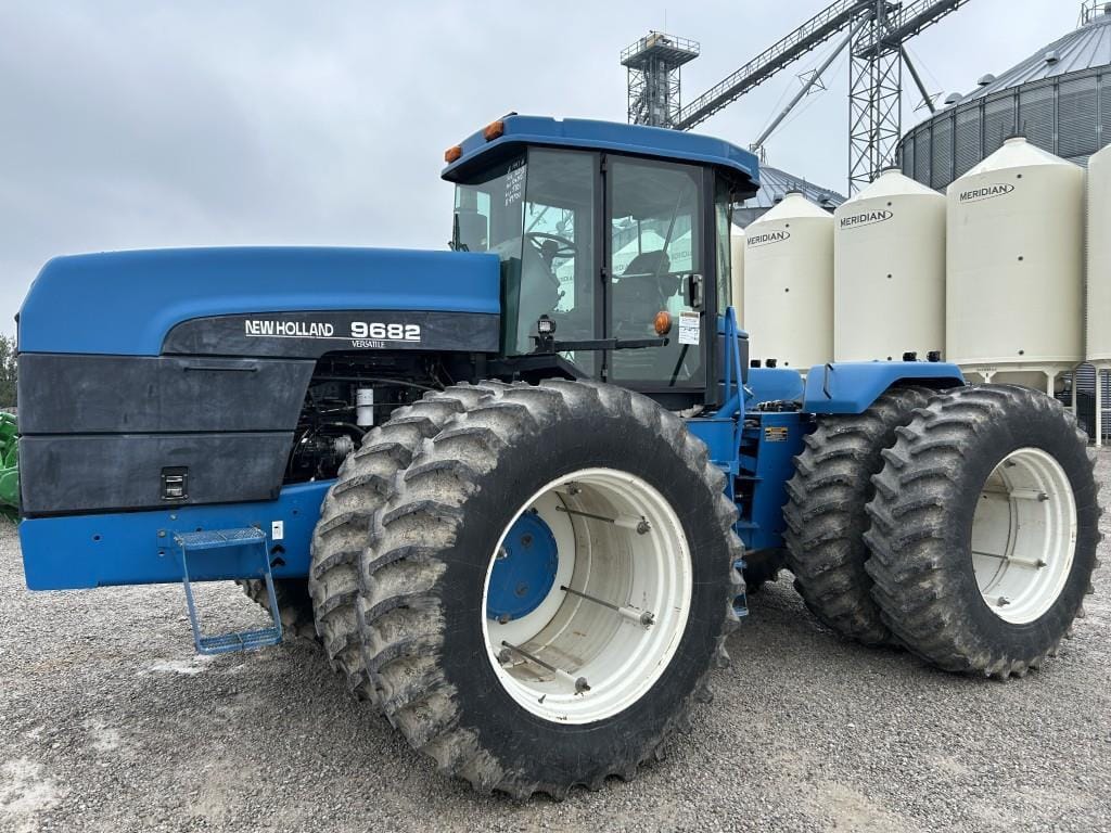 1997 New Holland 9682 Equipment Image0
