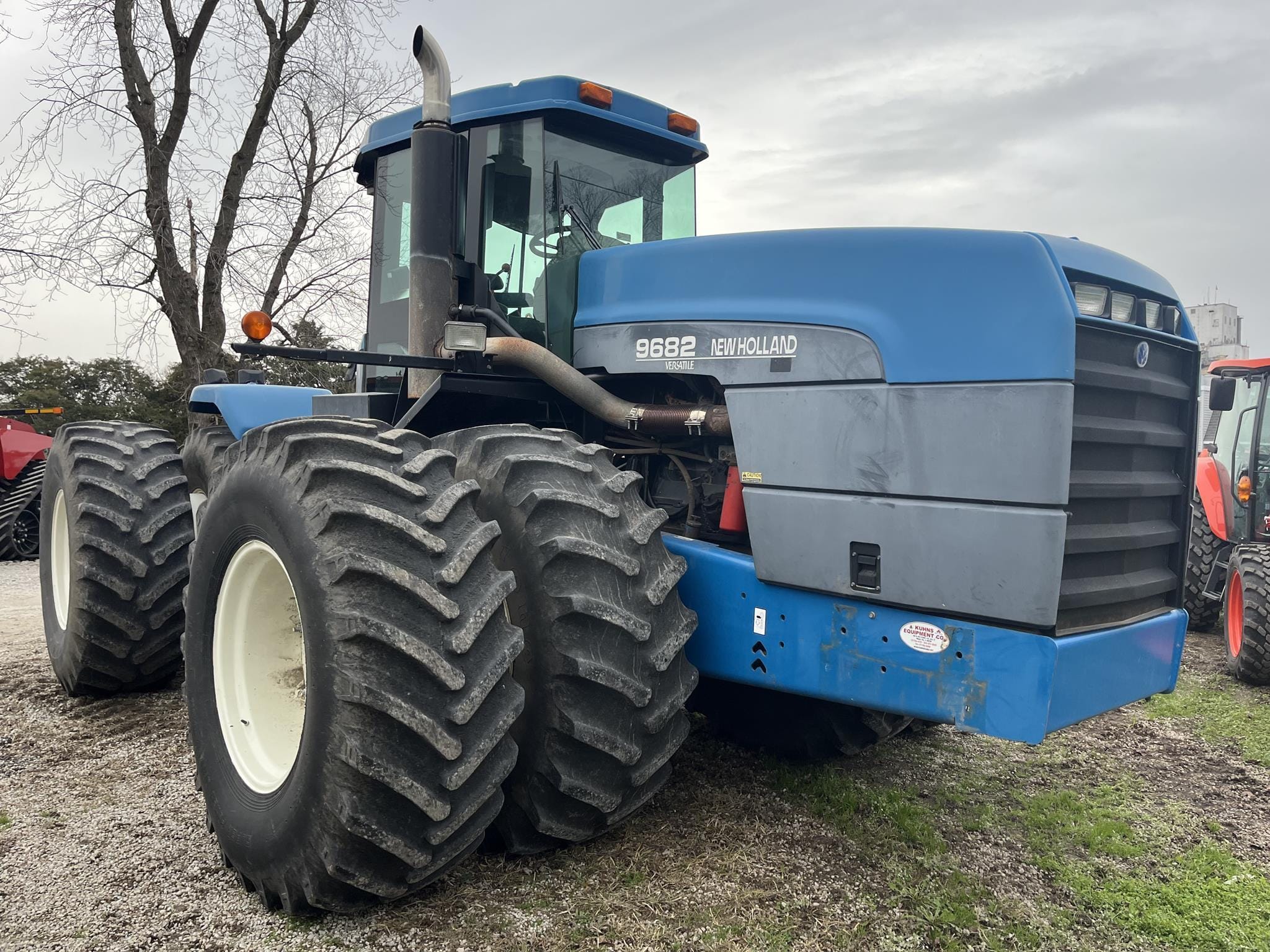 1997 New Holland 9682 Equipment Image0