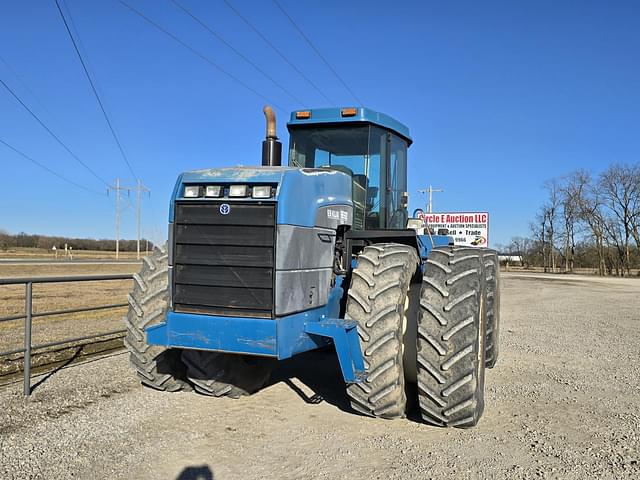 Image of New Holland 9682 equipment image 1