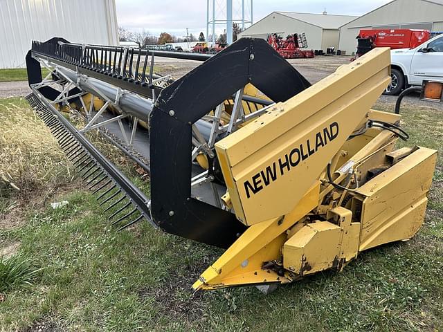 Image of New Holland 973 equipment image 3