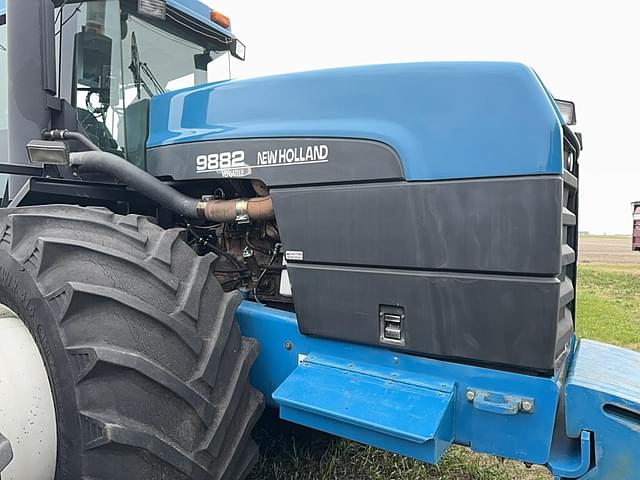 Image of New Holland 9882 equipment image 4