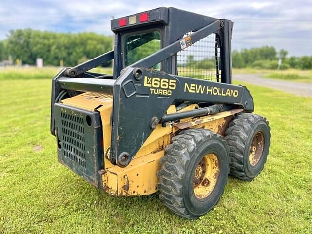 Image of New Holland LX665 equipment image 4