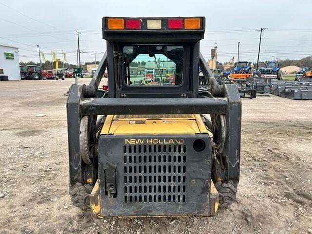 Image of New Holland LX665 equipment image 4