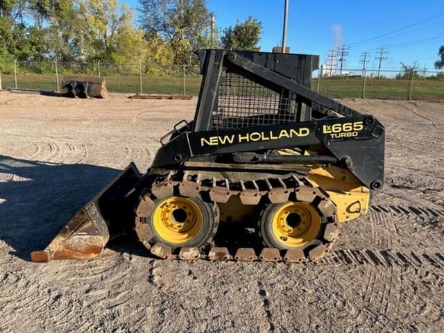 Image of New Holland LX665 equipment image 1