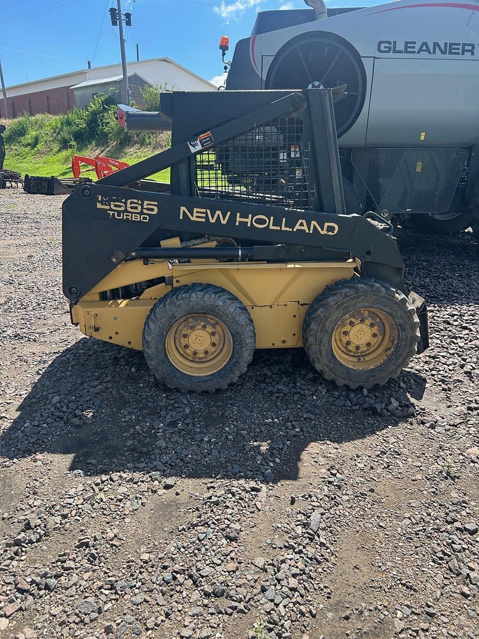 Image of New Holland LX665 Image 0