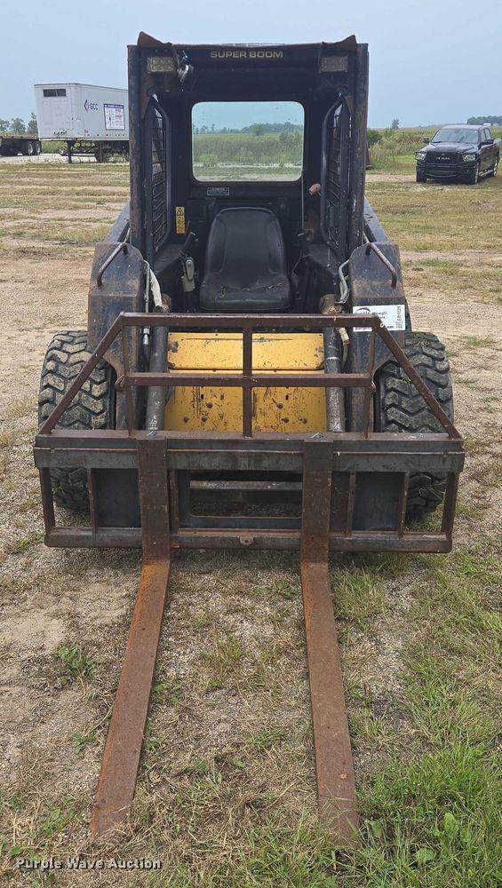 Image of New Holland LX665 equipment image 1