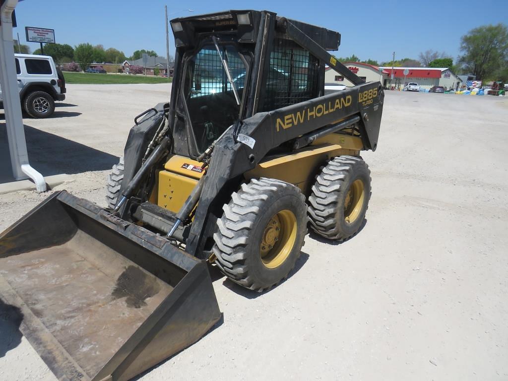 Image of New Holland LX885 Primary image