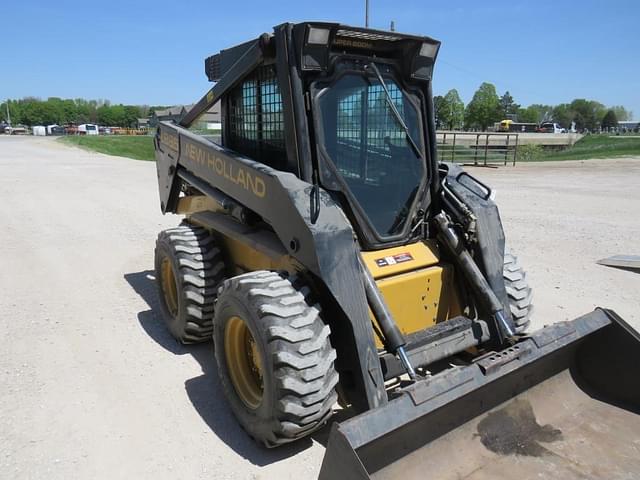 Image of New Holland LX885 equipment image 3