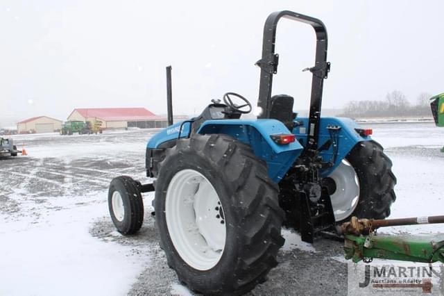 Image of New Holland 6635 equipment image 3