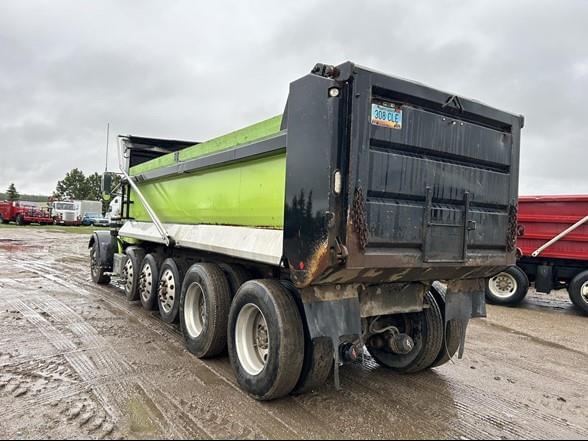 Image of Peterbilt 357 equipment image 4