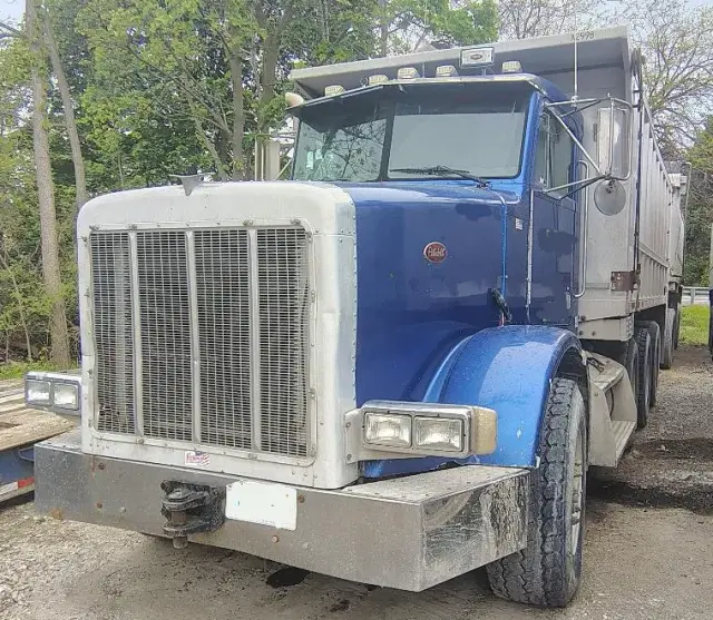 Image of Peterbilt 357 equipment image 4