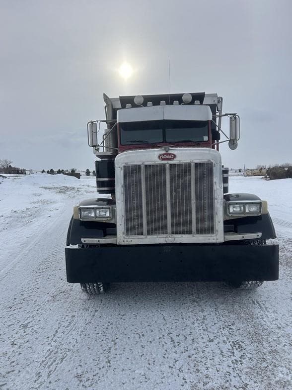 Image of Peterbilt 357 equipment image 2