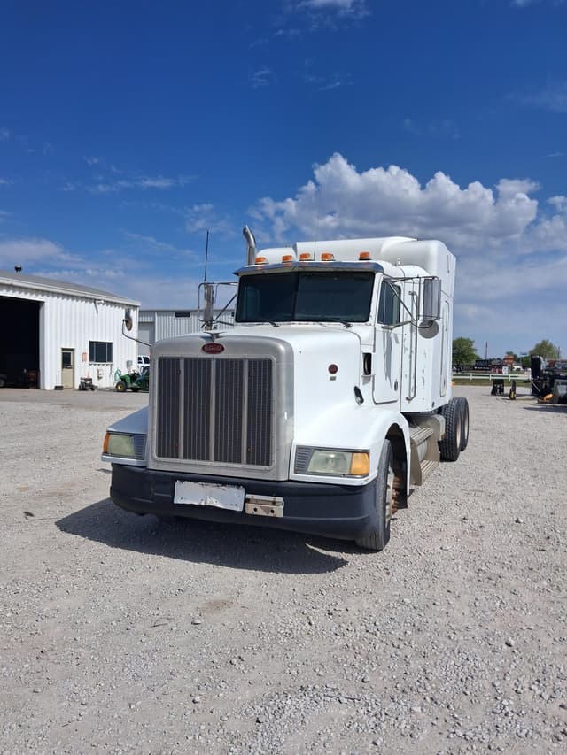 Image of Peterbilt 377 equipment image 2
