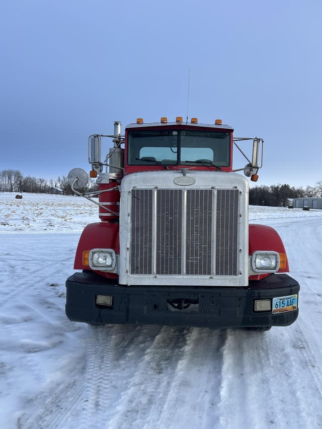 Image of Peterbilt 378 equipment image 1