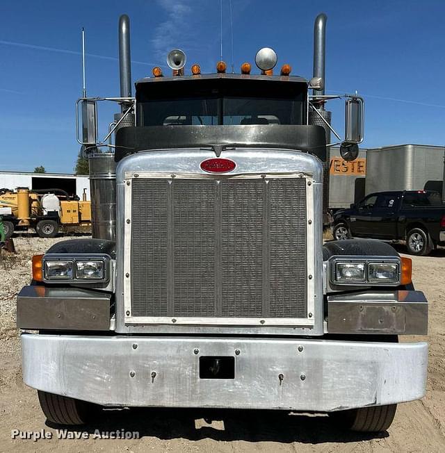 Image of Peterbilt 378 equipment image 1