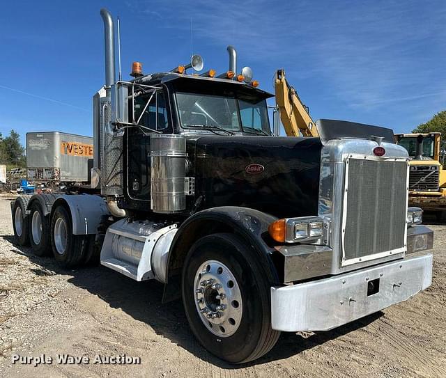 Image of Peterbilt 378 equipment image 2