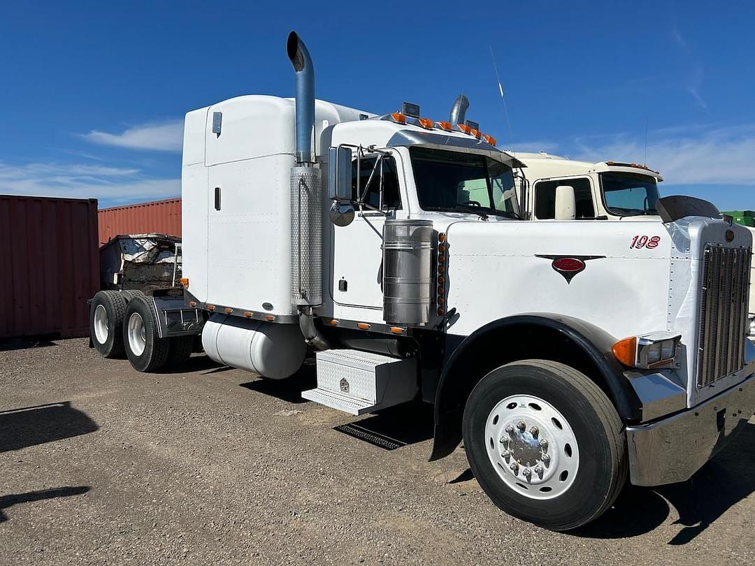 Image of Peterbilt 379 Primary image