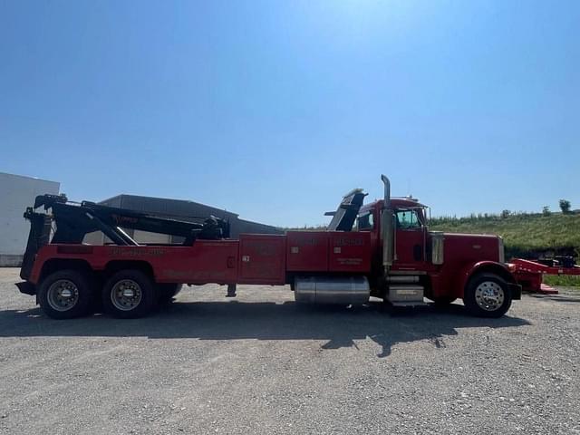 Image of Peterbilt 379 equipment image 2