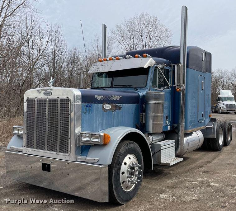Main image Peterbilt 379