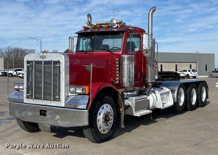 Image of Peterbilt 379 Primary image