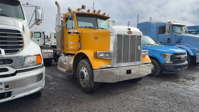 Image of Peterbilt 379 equipment image 2
