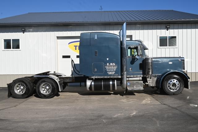 Image of Peterbilt 379 equipment image 1