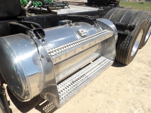 Image of Peterbilt 379EXHD equipment image 4