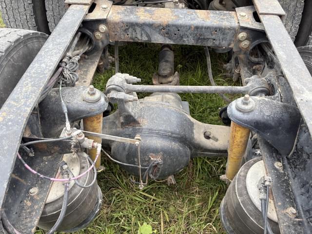 Image of Peterbilt 379EXHD equipment image 4