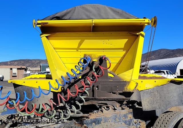 Image of Red River LB237 equipment image 1