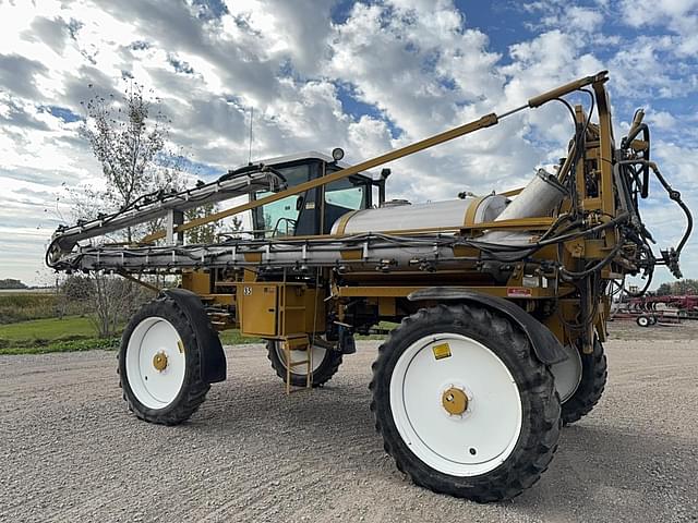 Image of Ag-Chem RoGator 854 equipment image 2