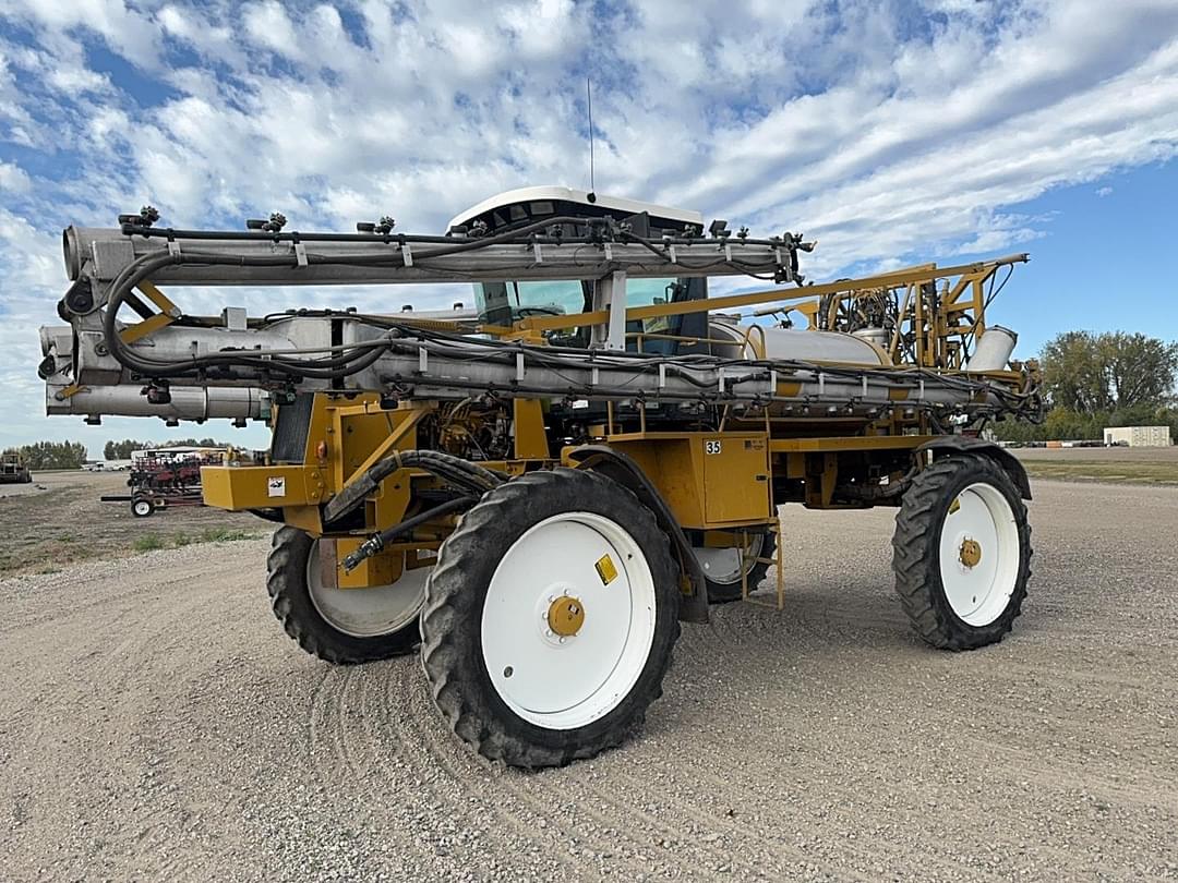 Image of Ag-Chem RoGator 854 Primary image